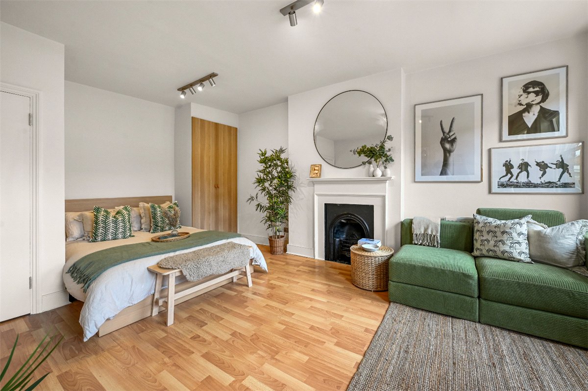 0 bedroom Flat, Nottingham Place, Marylebone, W1U - Available