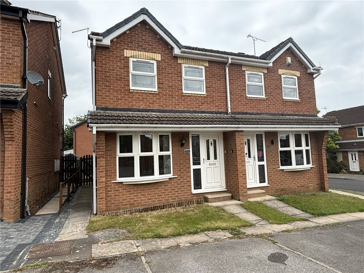 3 bedroom House, Westerton Drive, Bramley, S66 - Available