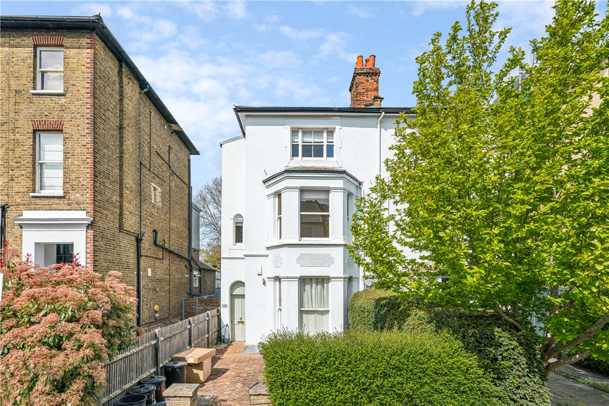1 bedroom Flat, Brodrick Road, London, SW17 - Let Agreed
