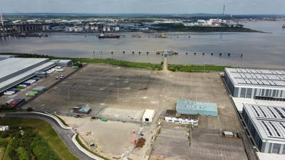 261360 Sq Ft, Clipper Boulevard, Dartford, DA2 - Available, Image 11