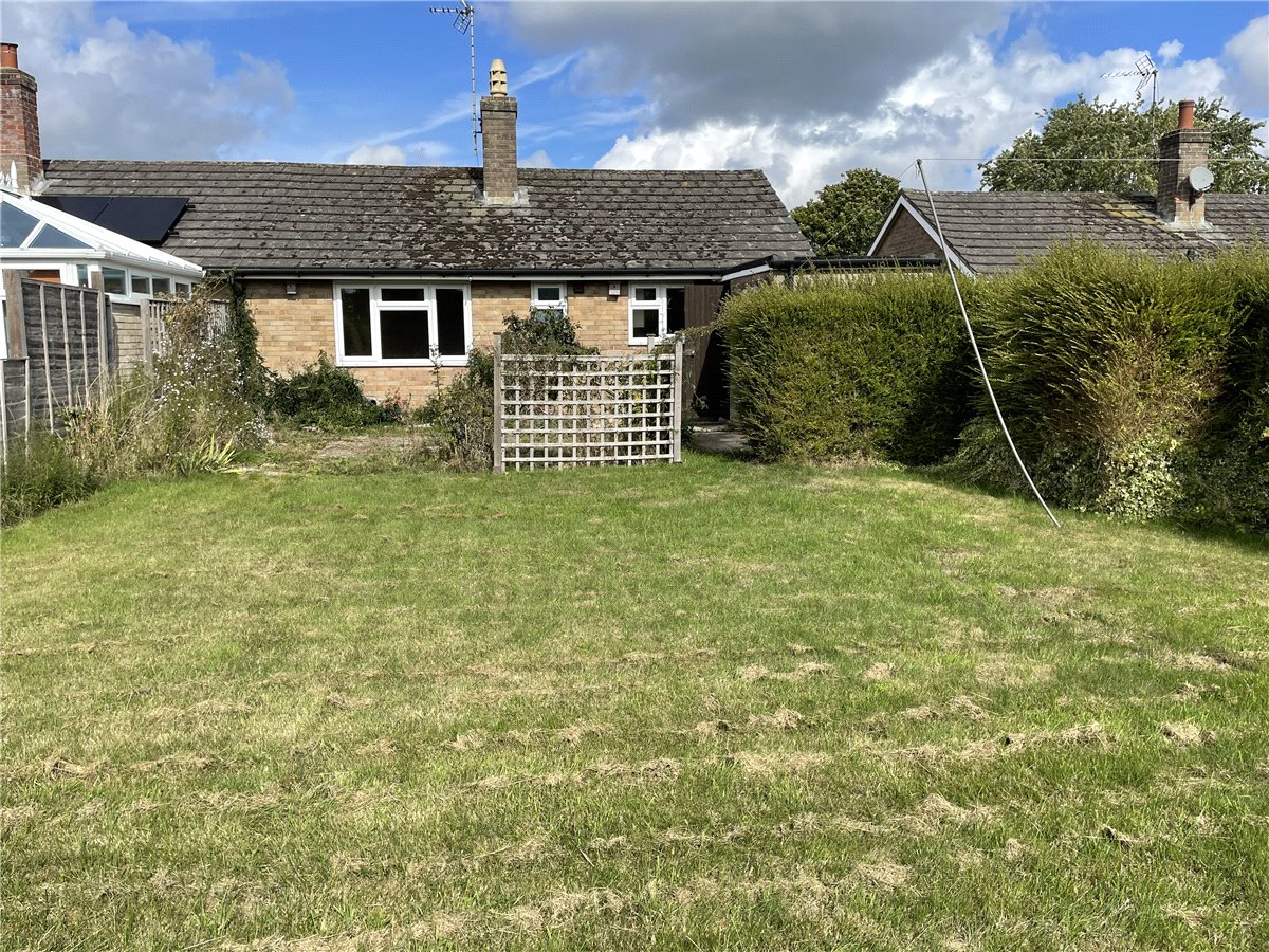 2 bedroom Bungalow, Broadfields, Pewsey, SN9 - Sold, Image 1