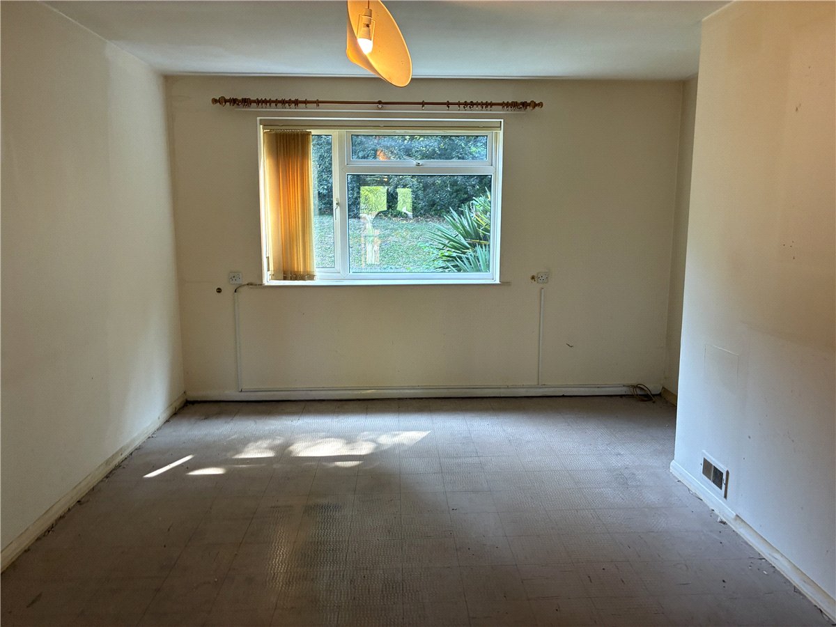 2 bedroom Bungalow, The Beeches, Winterbourne Monkton, SN4 - Available, Image 5