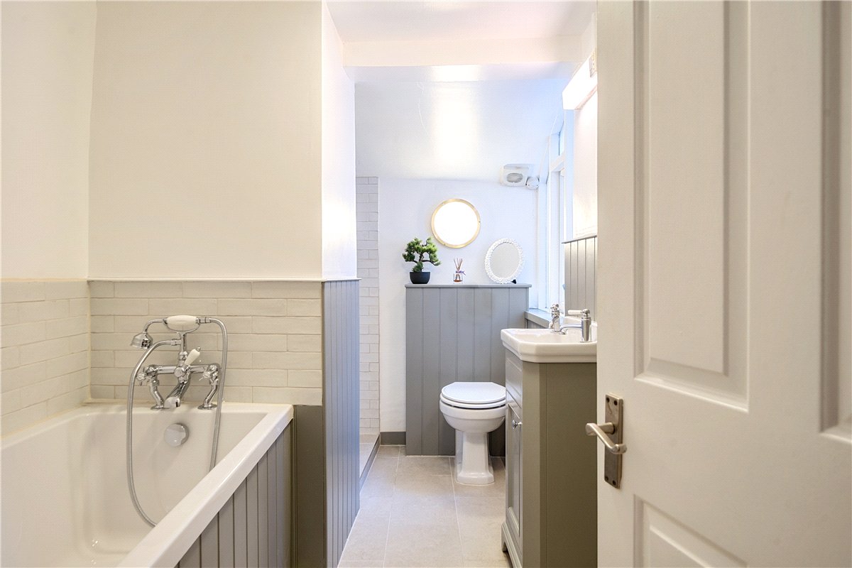 2 bedroom Maisonette, Bathwick Street, Bath, BA2 - Sold STC, Image 4
