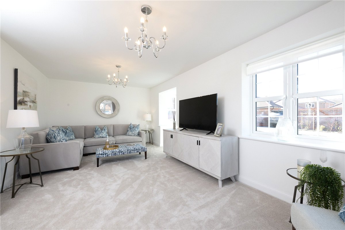 4 bedroom House, Princess Gardens, Bishops Green, RG20 - Available, Image 4
