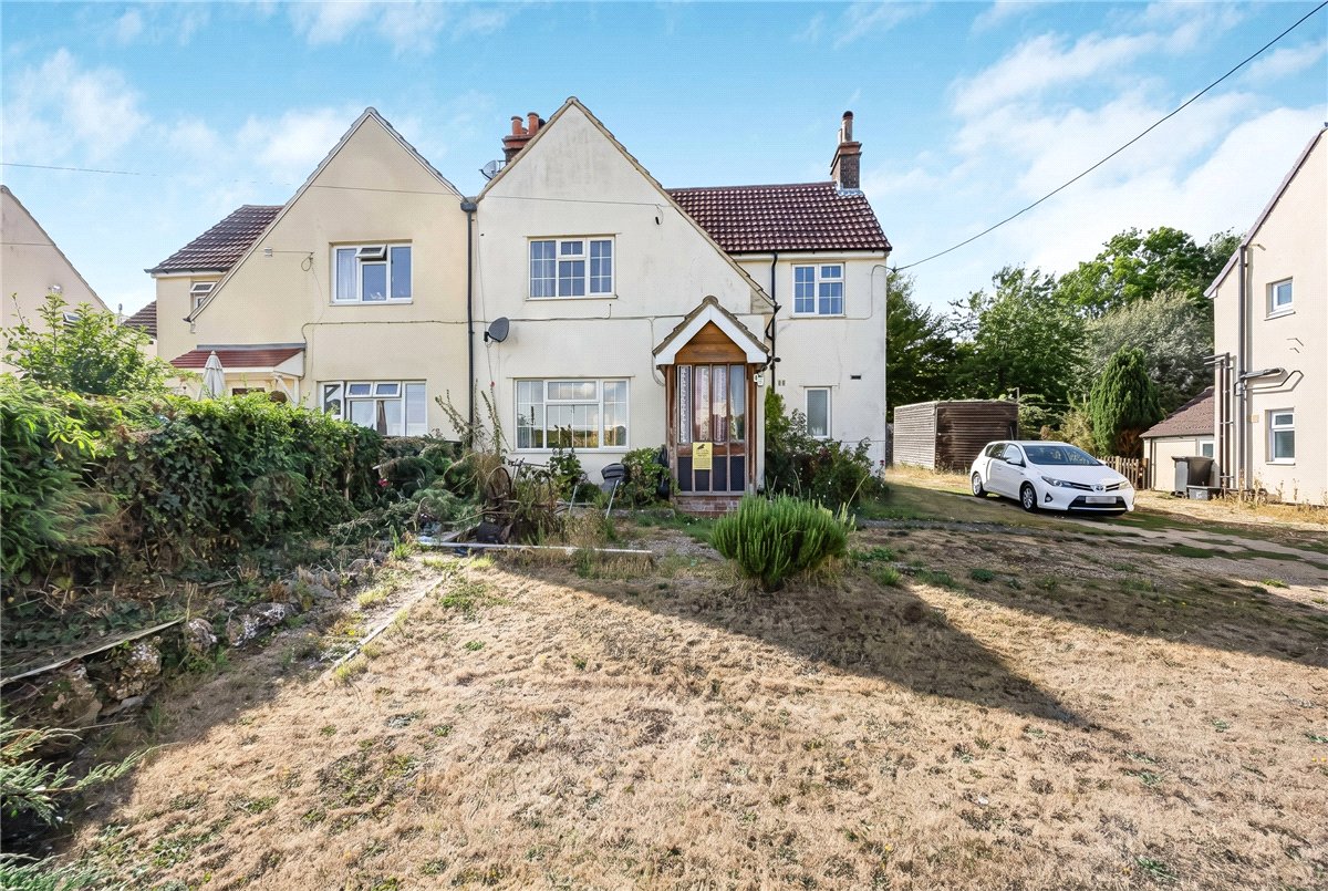 3 bedroom House, Church Street, Great Bedwyn, SN8 - Available, Image 17