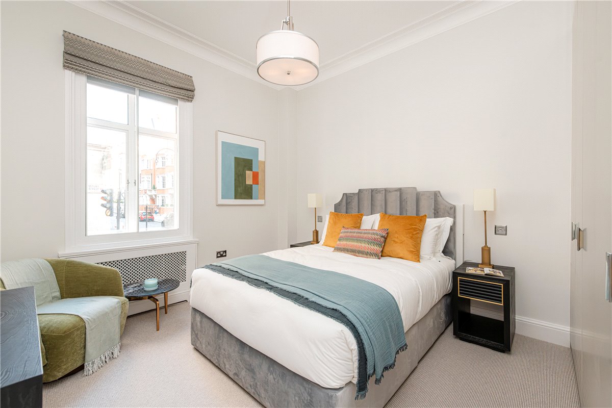 2 bedroom Flat, Park Street, Mayfair, W1K - Available, Image 10