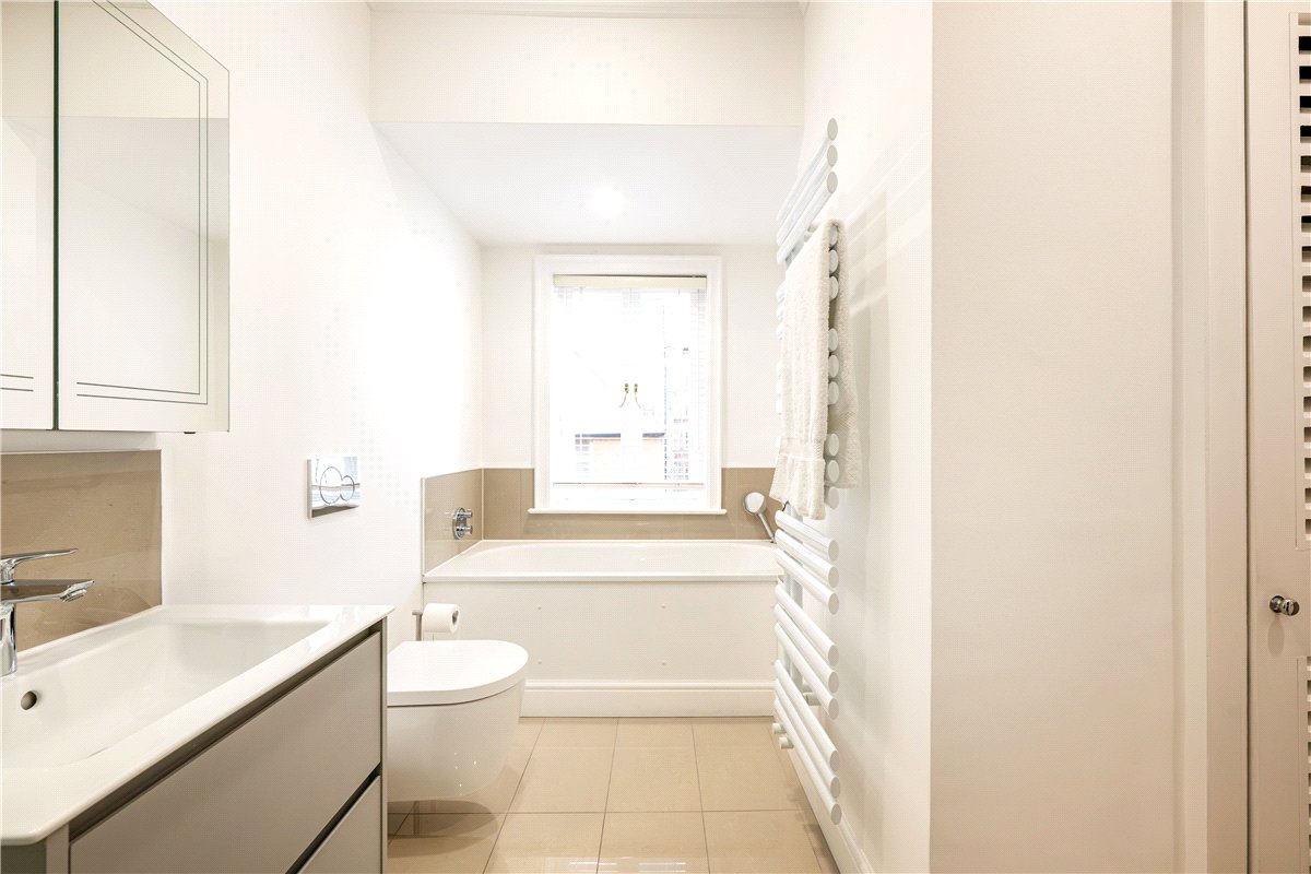1 bedroom Flat, Woods Mews, Mayfair, W1K - Available, Image 2