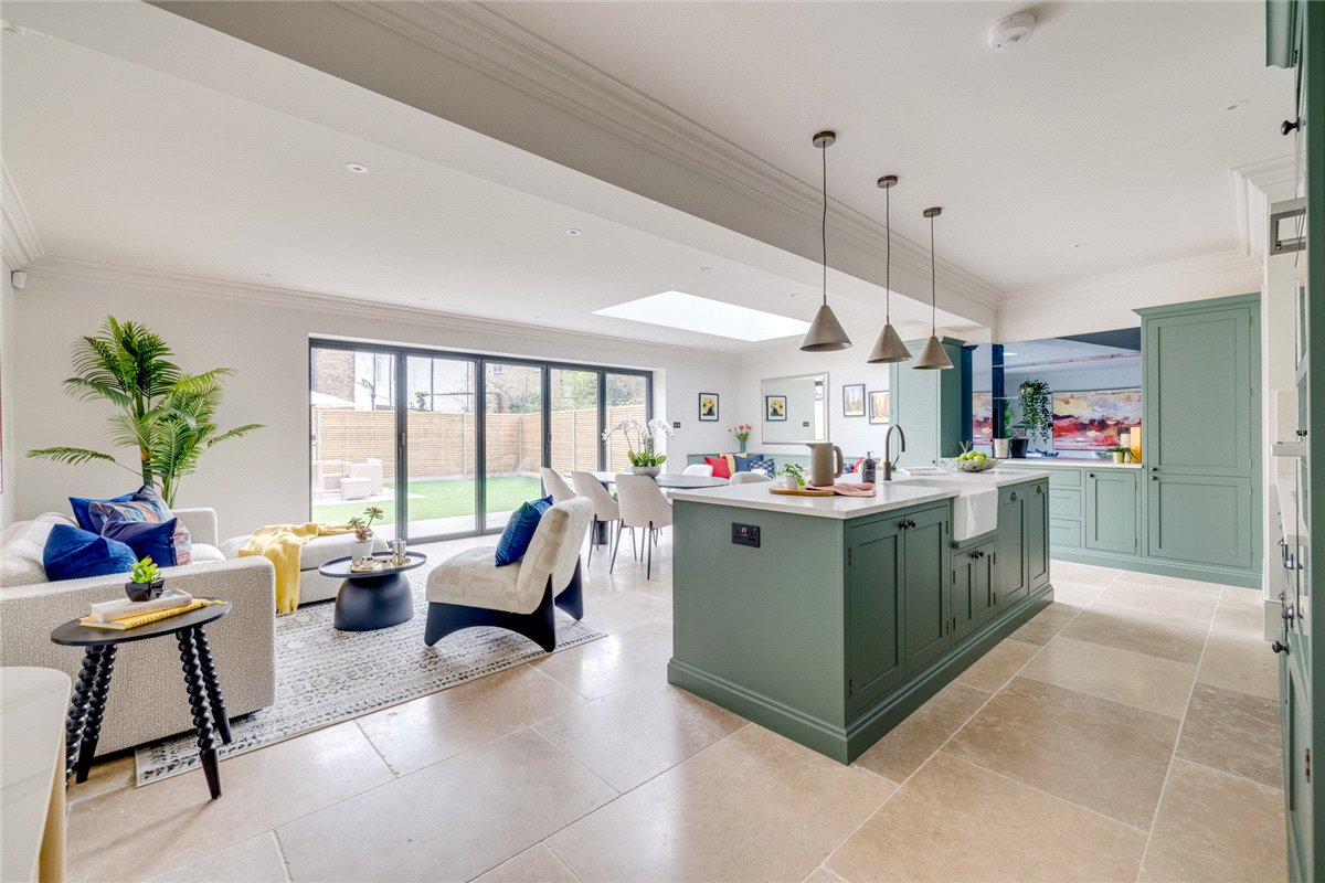 5 bedroom House, Byfeld Gardens, London, SW13 - Sold STC