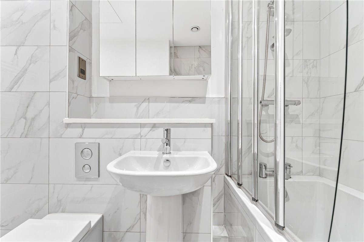 3 bedroom Flat, Gloucester Square, Paddington, W2 - Available, Image 14