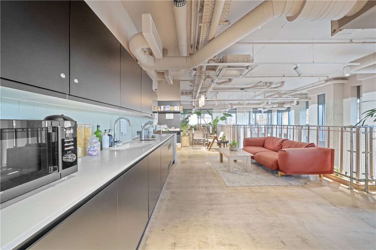 2 bedroom Flat, Heartwell Avenue, London, E16 - Available, Image 6