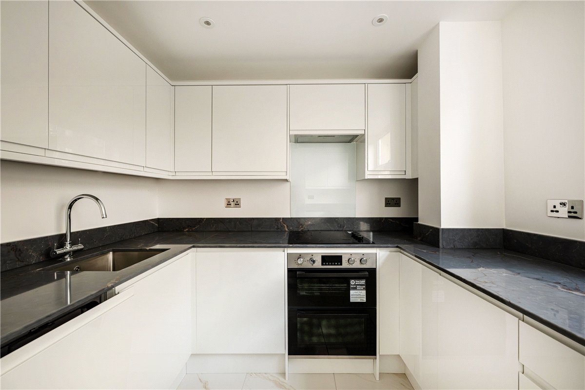 3 bedroom Flat, William Mews, Belgravia, SW1X - Available, Image 5
