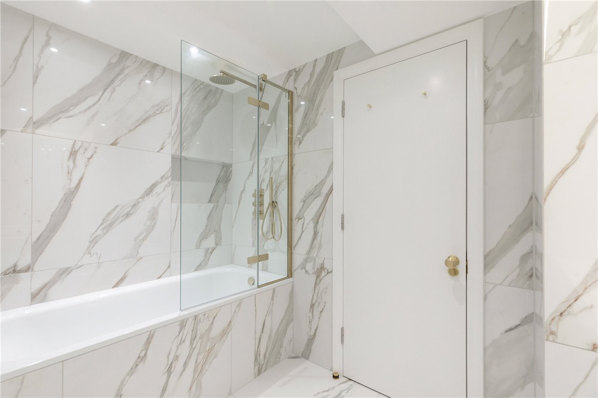 3 bedroom Maisonette, Cornwall Gardens, South Kensington, SW7 - Available, Image 11