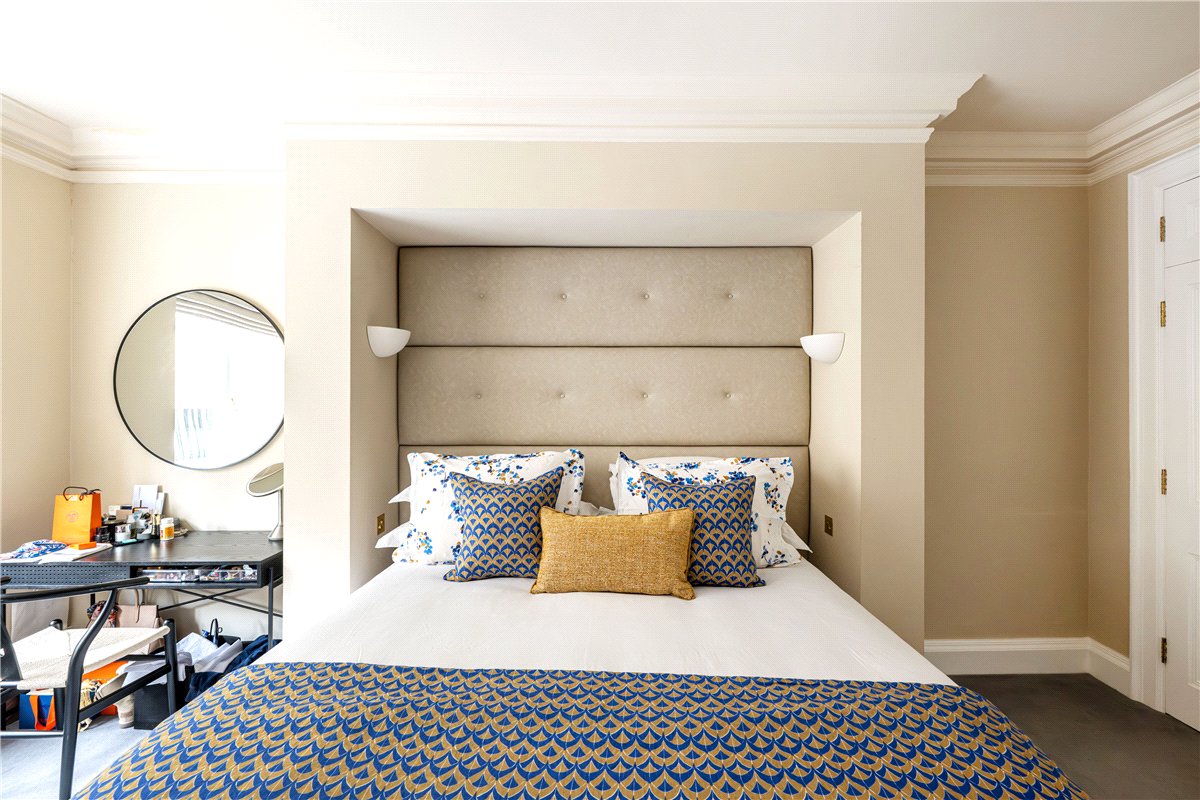 1 bedroom Flat, Woods Mews, Mayfair, W1K - Available, Image 5