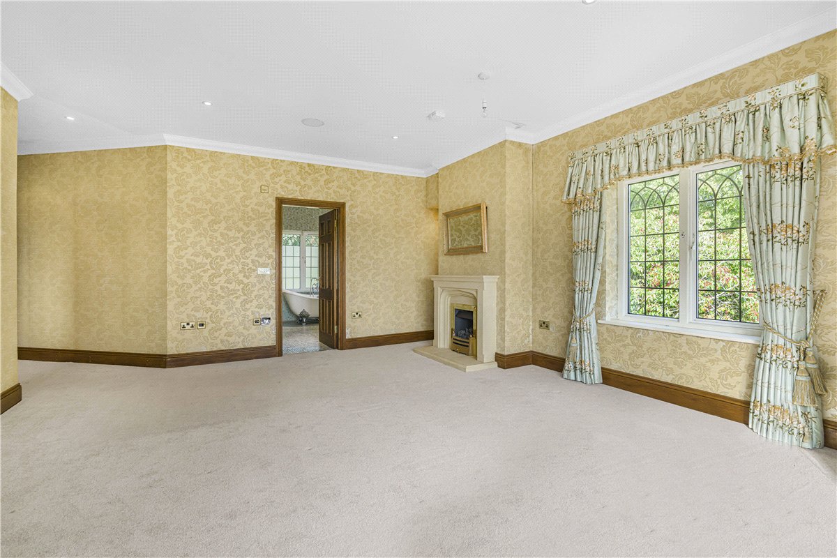 6 bedroom House, Chalk Lane, Hyde Heath, HP6 - Available, Image 12