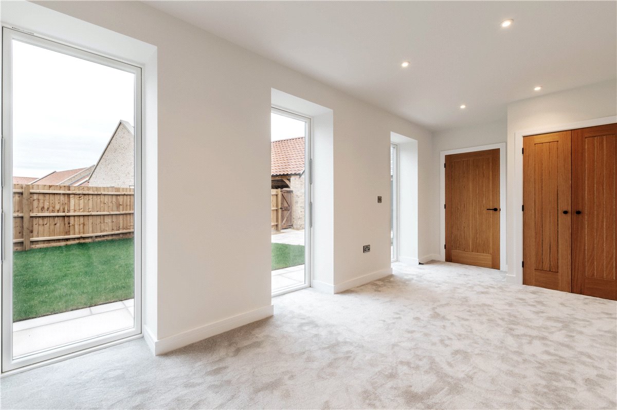 4 bedroom House, London Road, Chatteris, PE16 - Available, Image 9