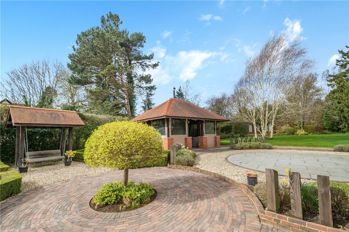 6 bedroom House, Fulwith Mill Lane, Harrogate, HG2 - Available, Image 4