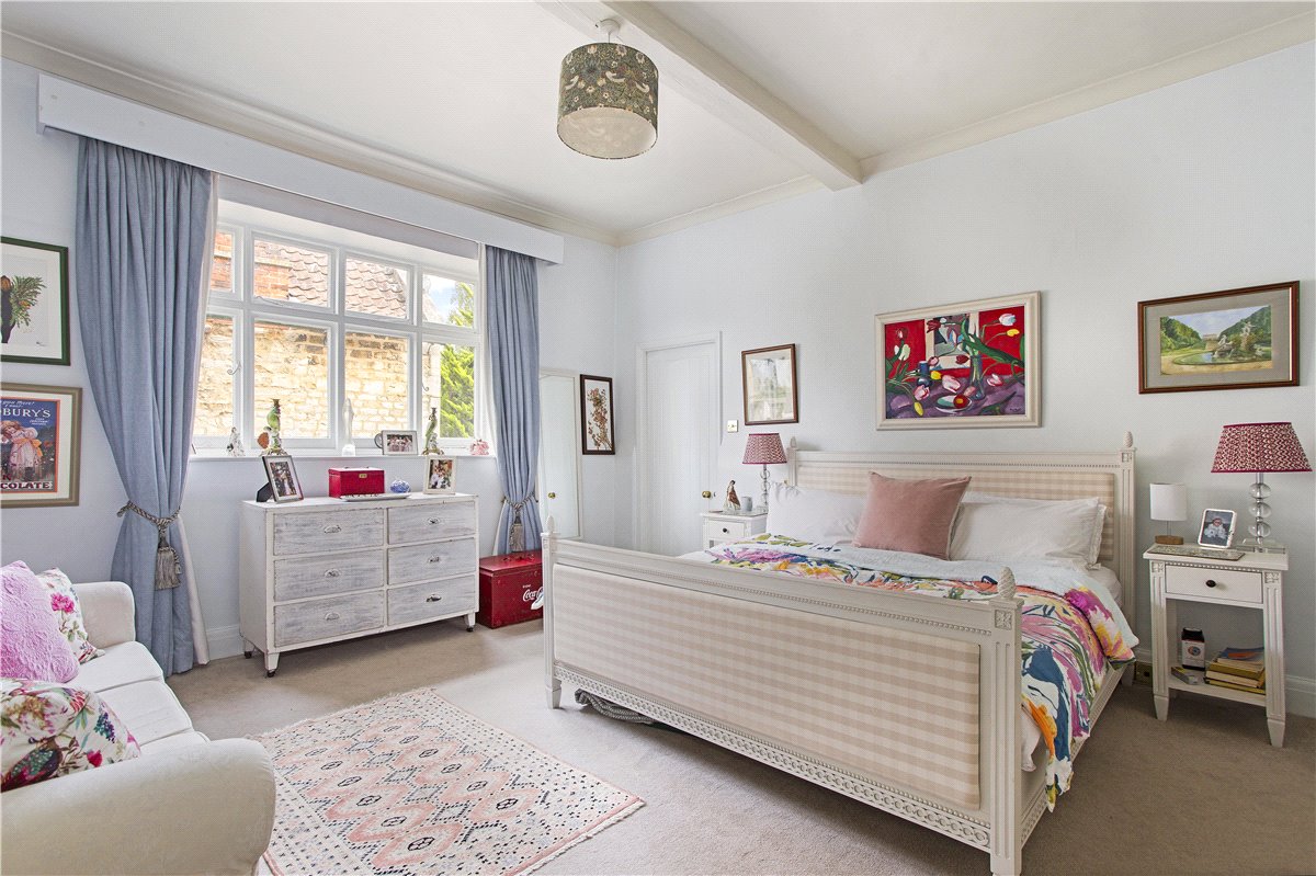 6 bedroom House, The Green, Calne, SN11 - Sold, Image 6