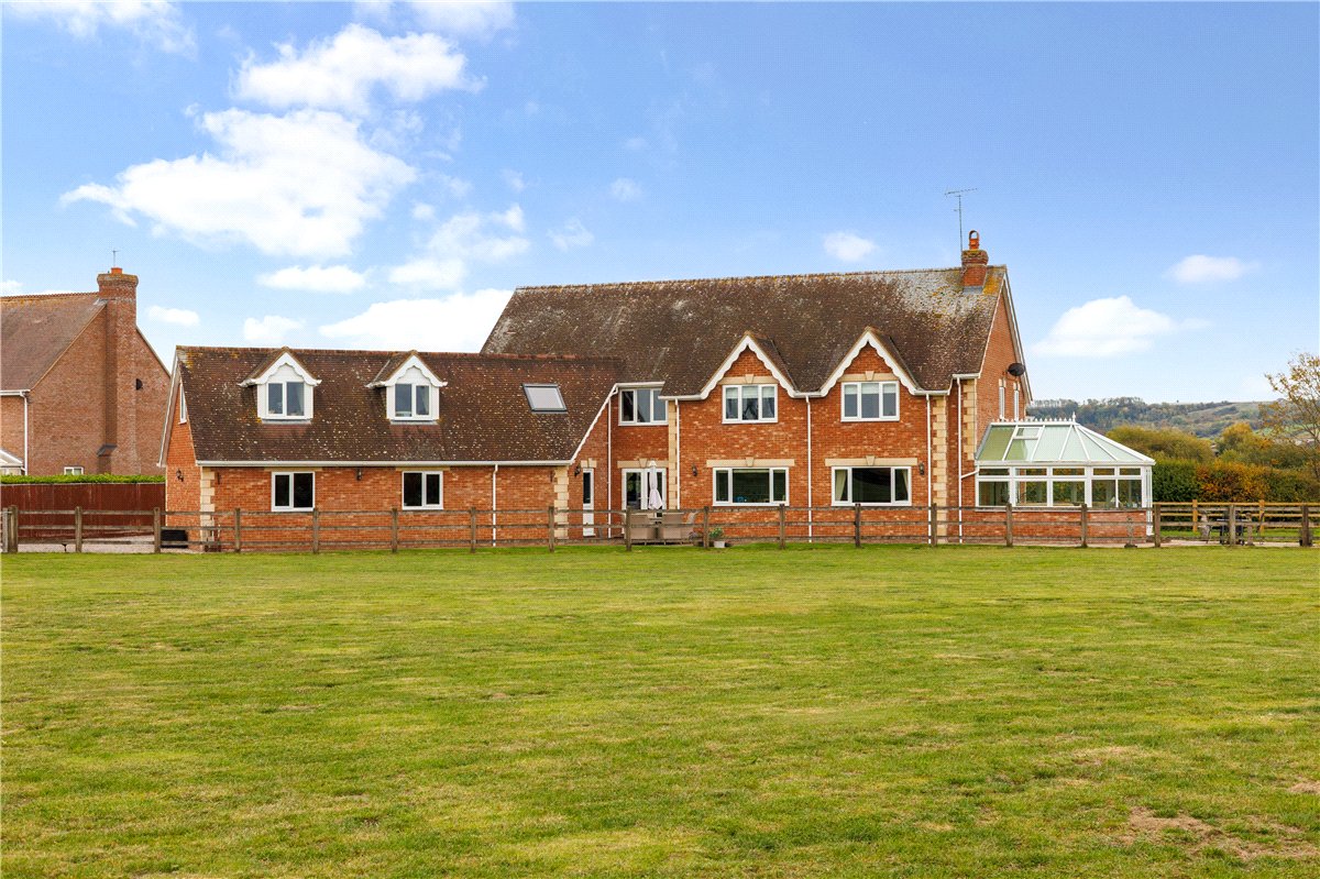 6 bedroom House, The Barton, Clyffe Pypard, SN4 - Available, Image 5