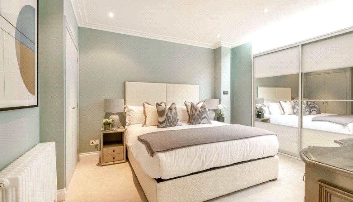 1 bedroom Flat, Grosvenor Hill, Mayfair, W1K - Available, Image 5