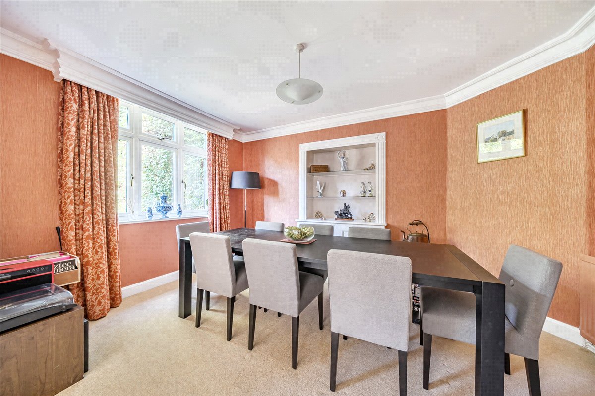 5 bedroom House, Leaze Road, Marlborough, SN8 - Available, Image 8