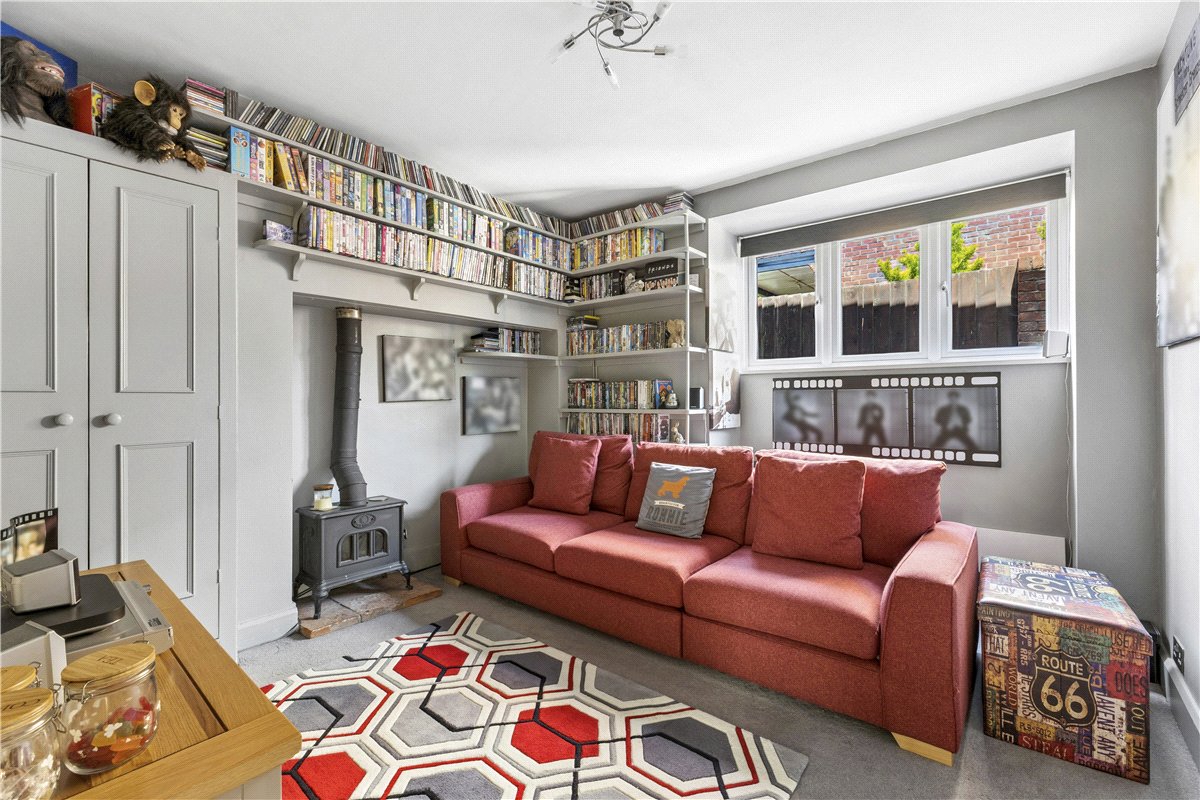 5 bedroom House, Leaze Road, Marlborough, SN8 - Available, Image 8