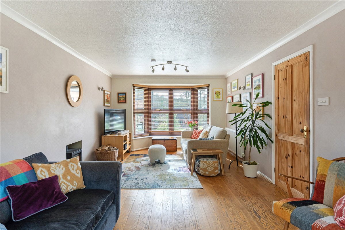 4 bedroom House, Hughes Close, Marlborough, SN8 - Available, Image 2