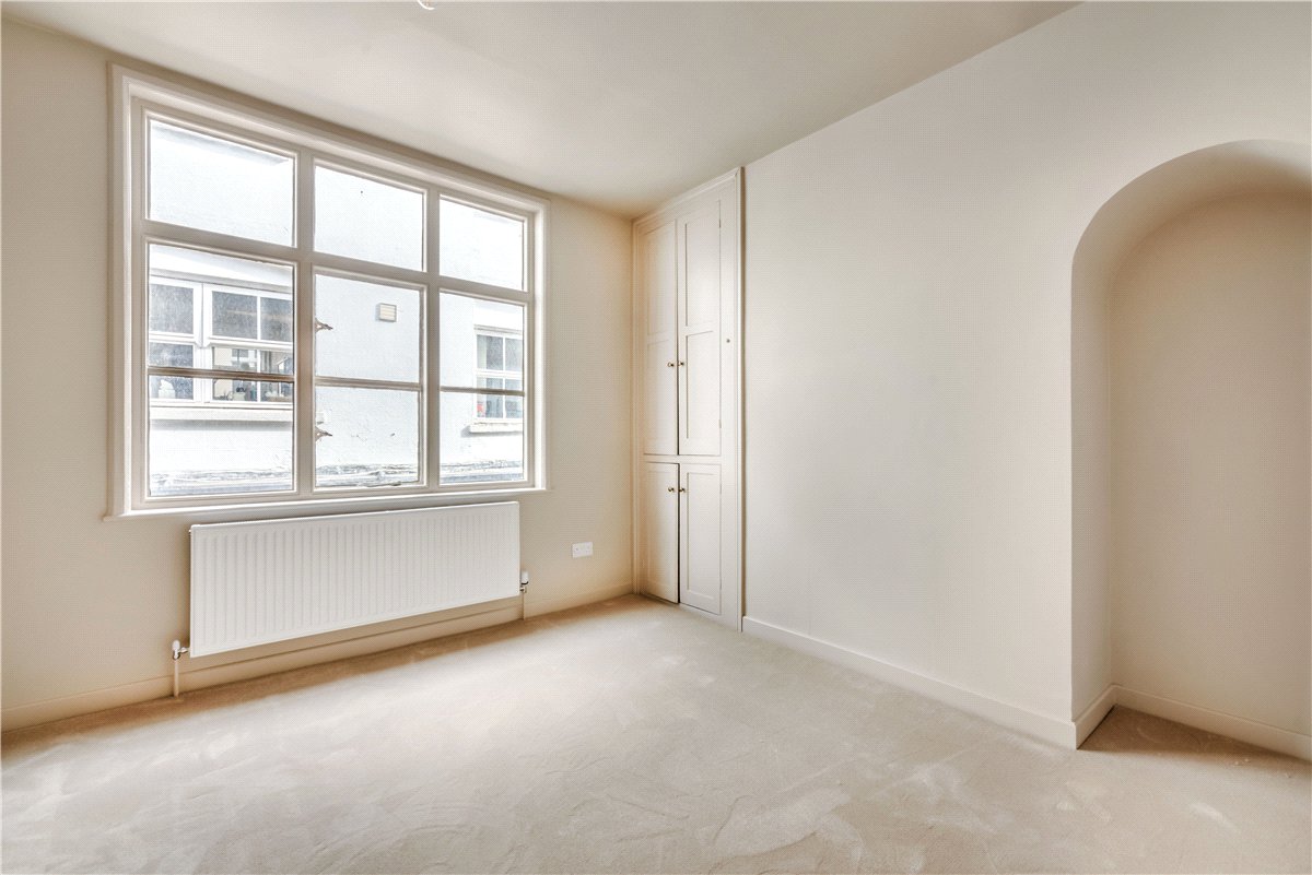 1 bedroom Flat, The Arcade, Newbury, RG14 - , Image 4