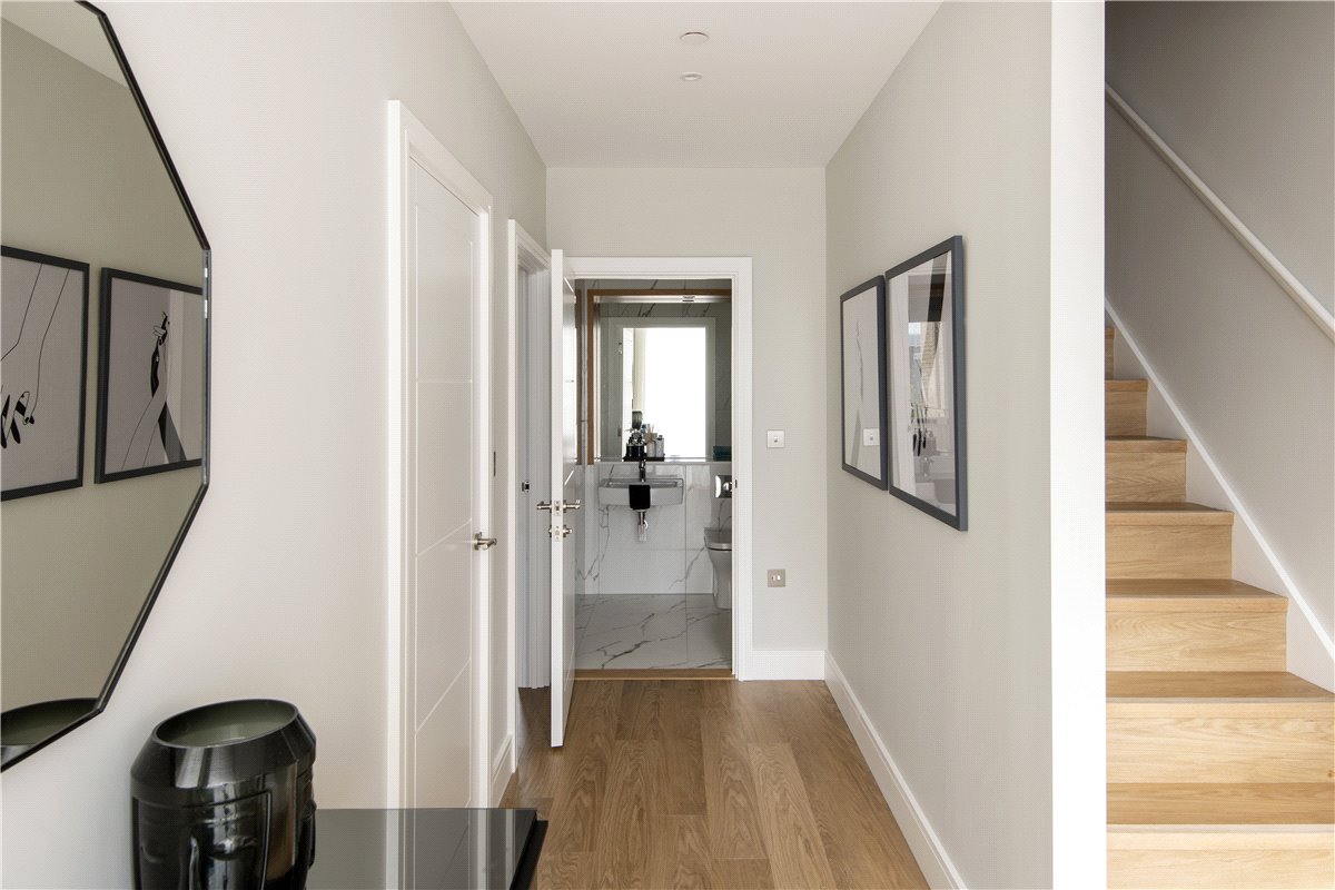 3 bedroom Maisonette, Greyhound Parade, Wimbledon Grounds, London, SW17 - Available