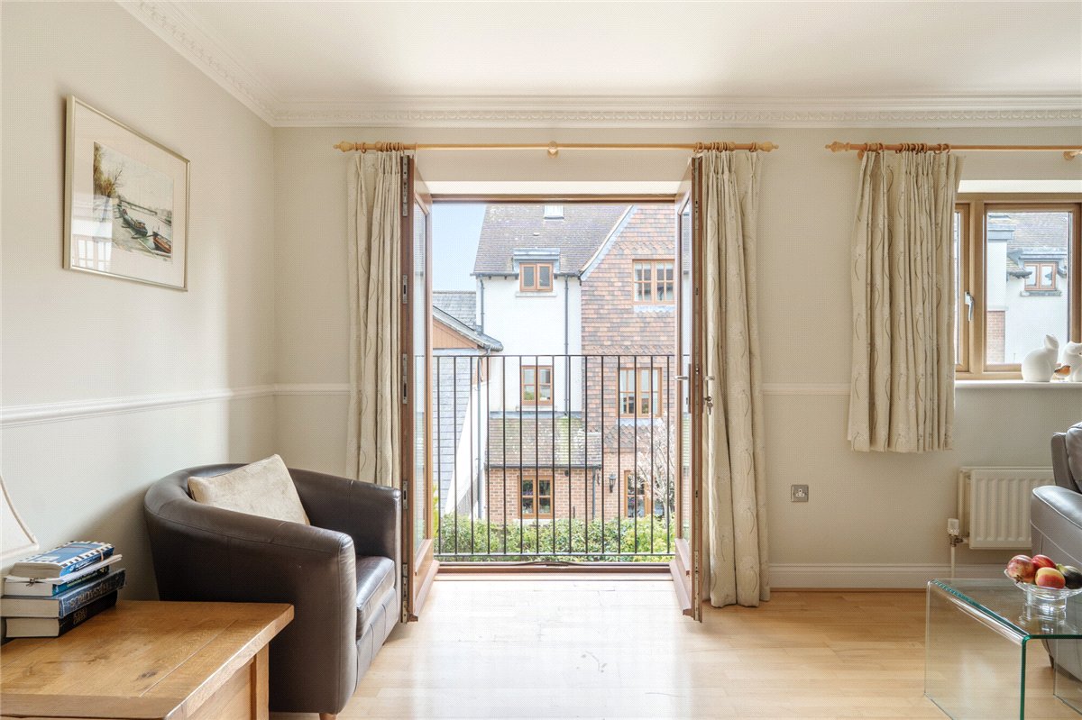 3 bedroom House, Cromwell Court, Marlborough, SN8 - Available, Image 3