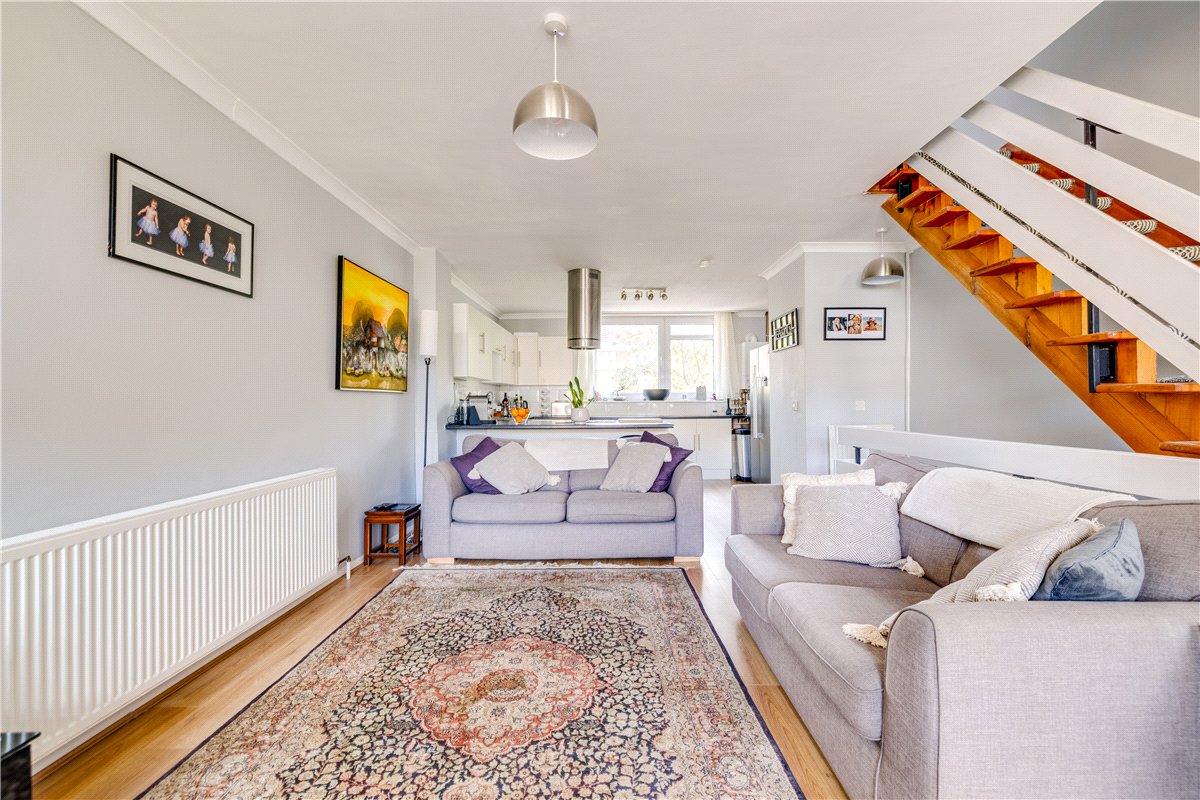 3 bedroom House, King Charles Walk, London, SW19 - Available, Image 5