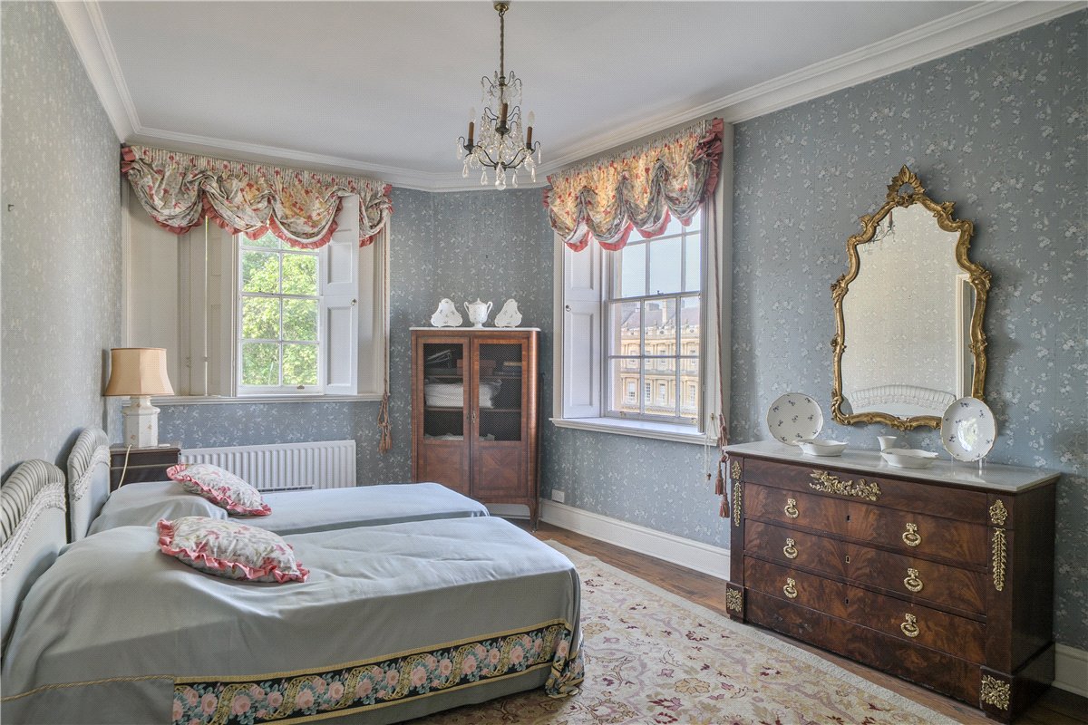 8 bedroom House, The Circus, Bath, BA1 - Available, Image 10