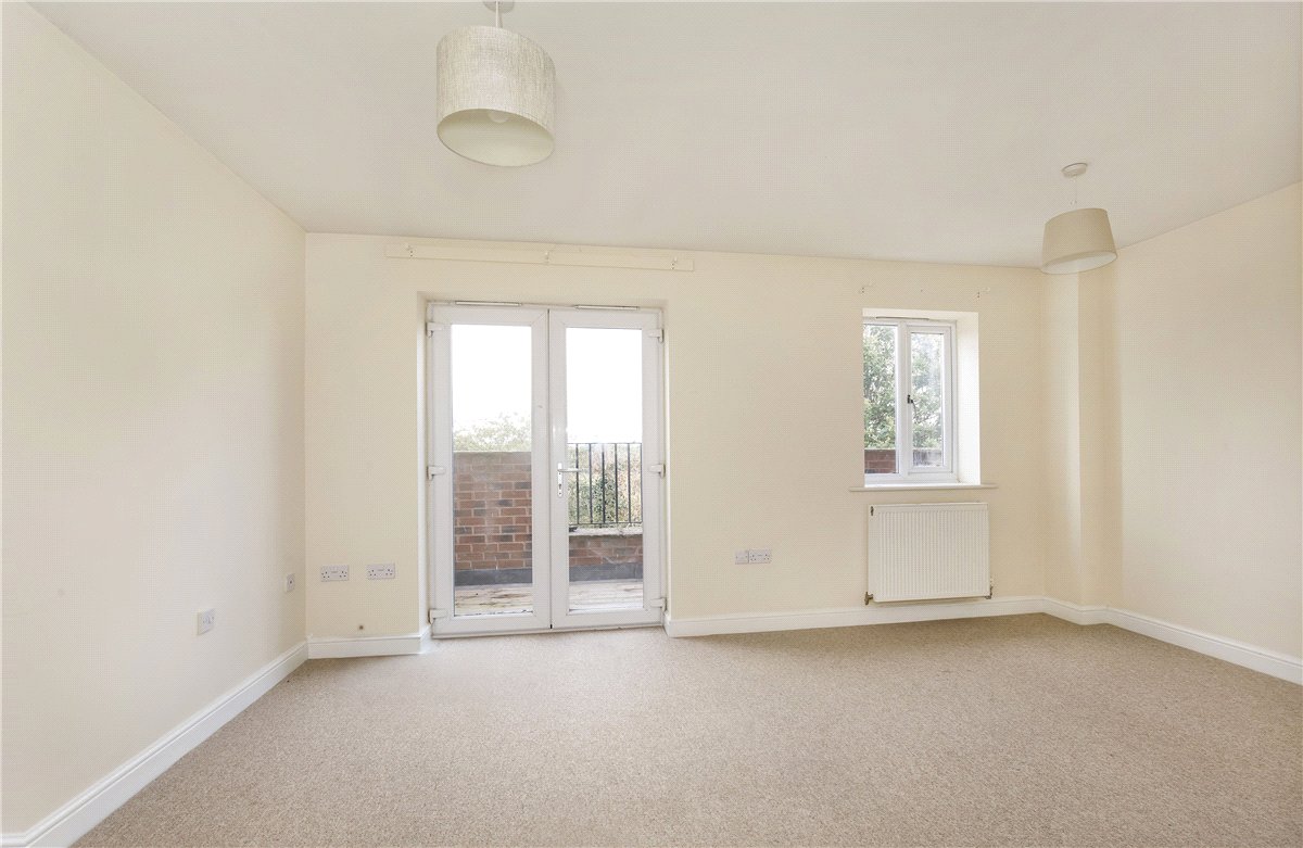 3 bedroom House, Bracken Way, Harworth, DN11 - , Image 2