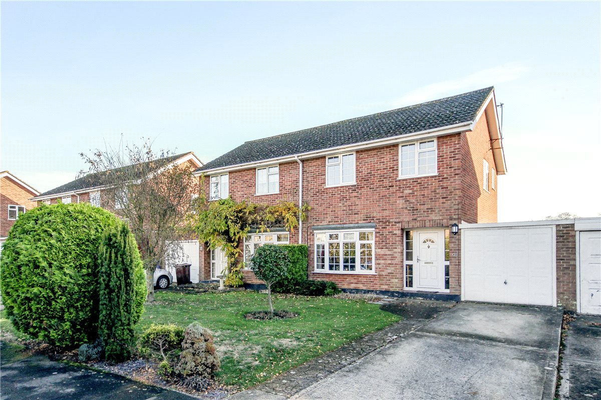 3 bedroom House, Willow Way, Begbroke, OX5 - 