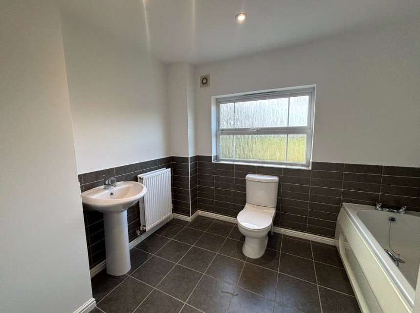 5 bedroom House, Sandwath Drive, Church Fenton, LS24 - Available, Image 5