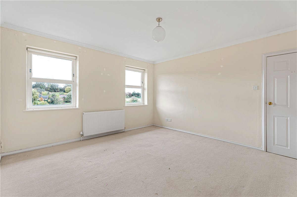 3 bedroom House, Vicarage Road, Stoneleigh, CV8 - Sold STC, Image 5