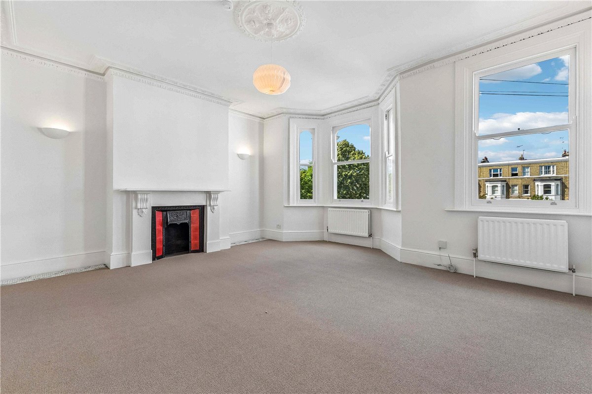 3 bedroom Flat, Westcroft Square, London, W6 - Available