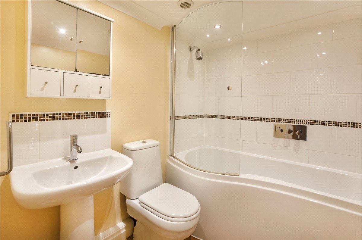 2 bedroom Maisonette, Churchside, Howden, DN14 - , Image 6