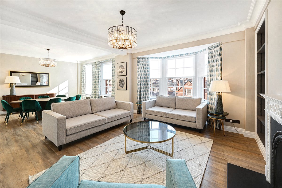 3 bedroom Flat, Grosvenor Square, Mayfair, W1K - Available