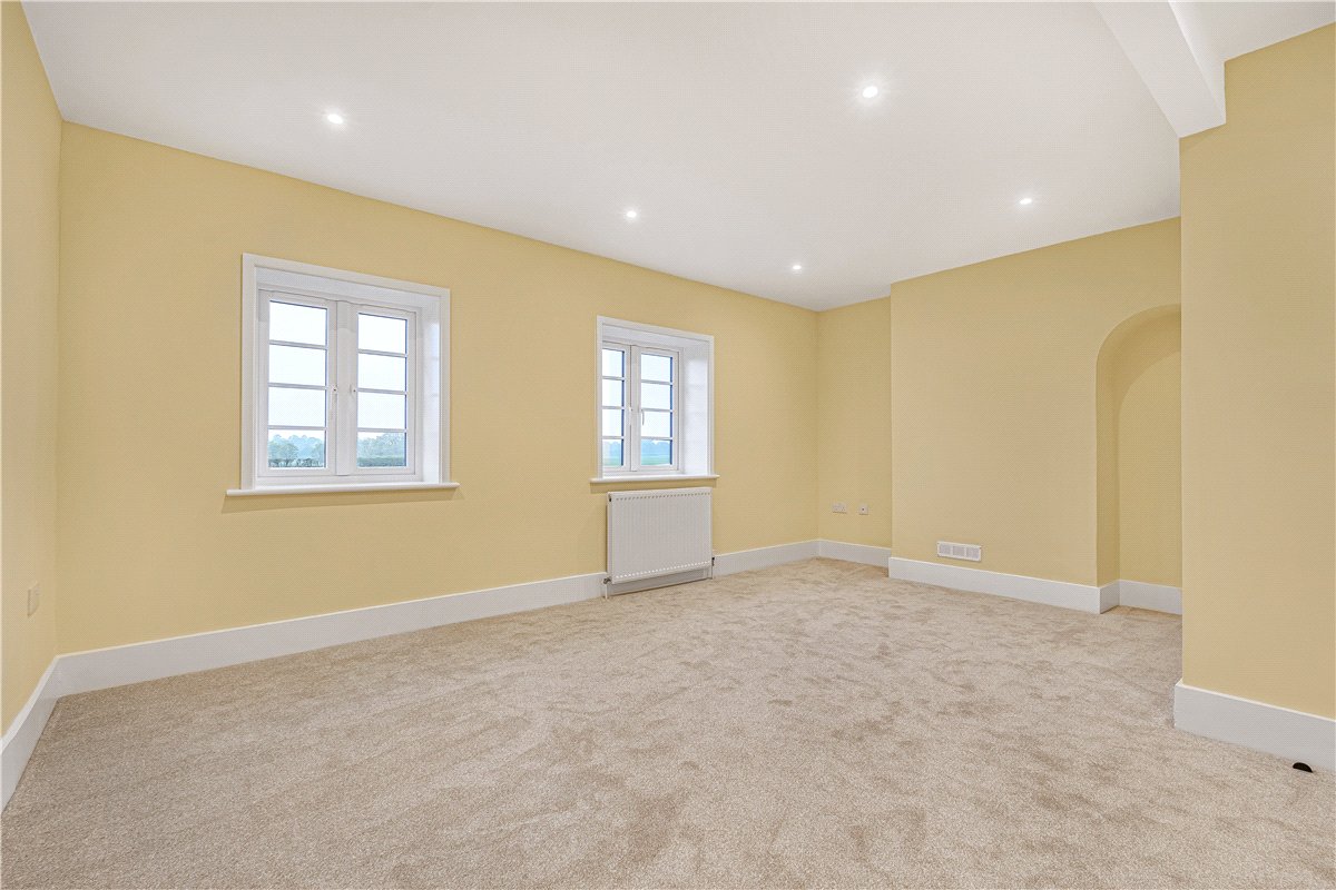 4 bedroom House, Ardley Road, Middleton Stoney, OX25 - Available, Image 17
