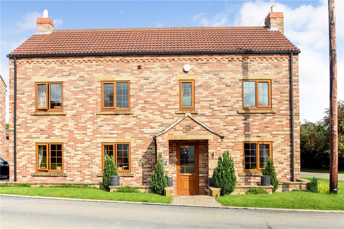 6 bedroom House, Swaleside Grange, Green End, YO7 - 