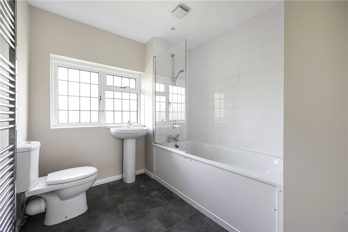 4 bedroom House, Potter Row, Great Missenden, HP16 - Available, Image 9