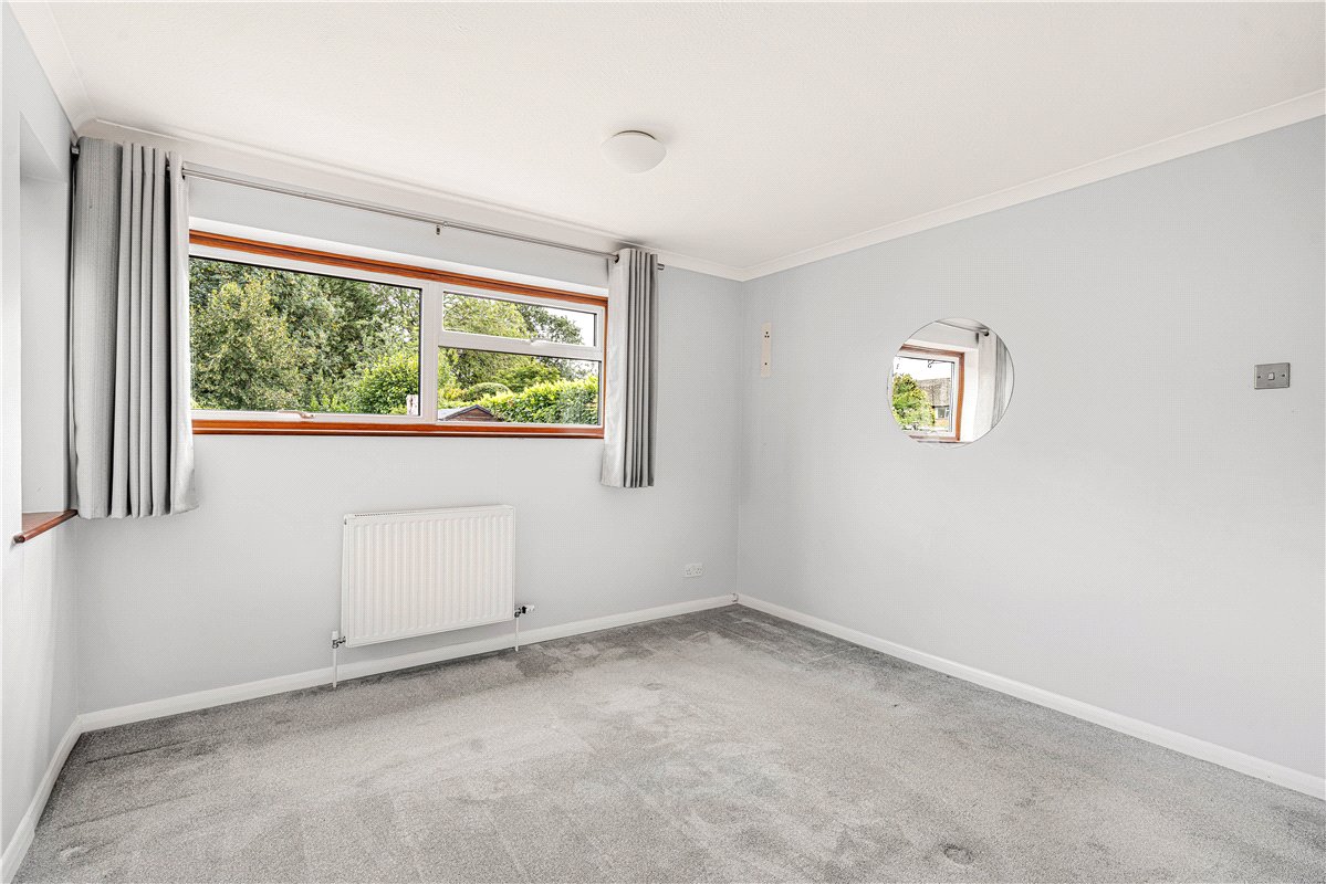 2 bedroom Bungalow, Lionel Close, Wendover, HP22 - Available, Image 9