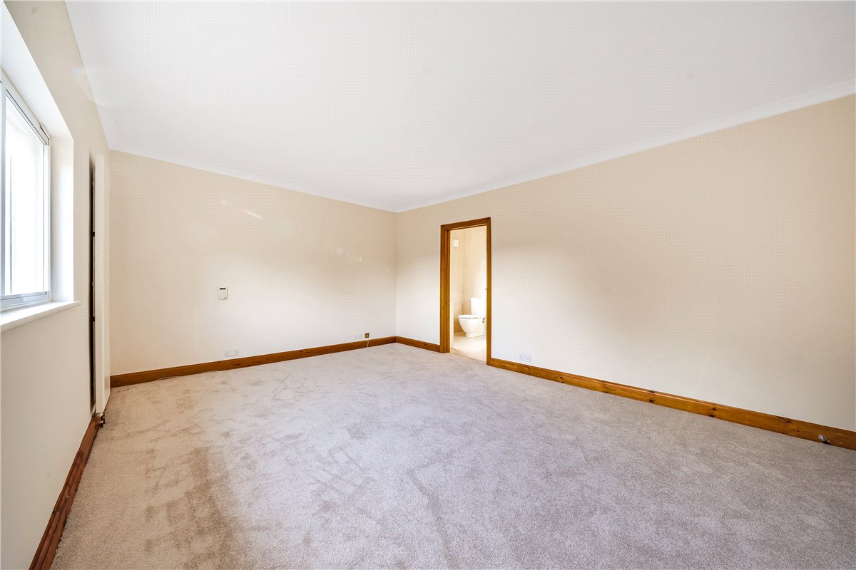 5 bedroom House, Bacombe Lane, Wendover, HP22 - Available, Image 11