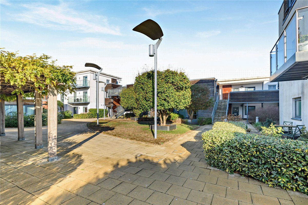 2 bedroom Flat, Baily, Park Way, RG14 - Available, Image 21