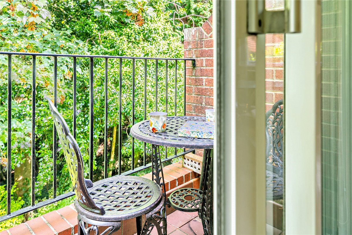 3 bedroom Flat, Kent Road, Harrogate, HG1 - Sold, Image 1