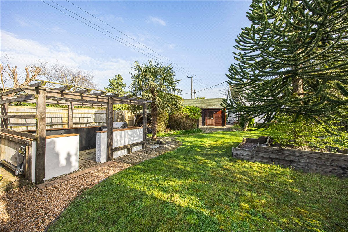 3 bedroom House, The Causeway, East Hanney, OX12 - Available, Image 17