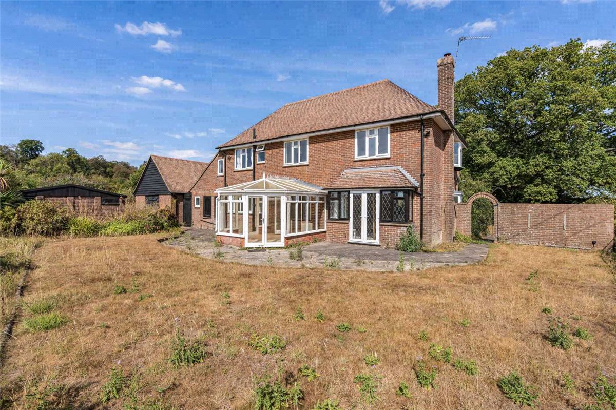 4 bedroom House, Kings Lane, South Heath, HP16 - Available, Image 13