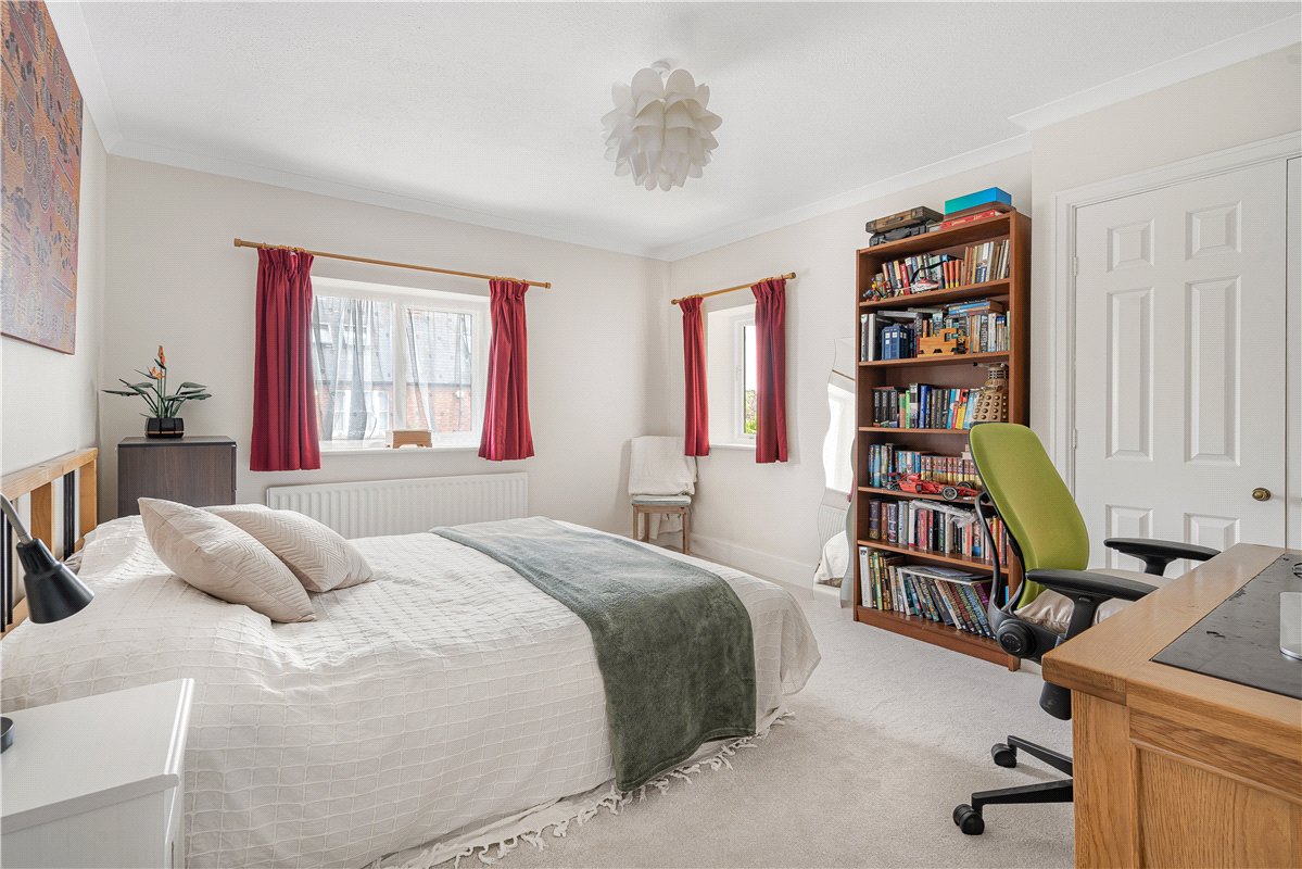 4 bedroom House, High Street, Islip, OX5 - Available, Image 14