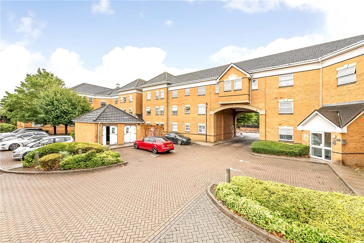 2 bedroom Flat, Sunbury-on-Thames, Surrey, TW16 - Available, Image 1
