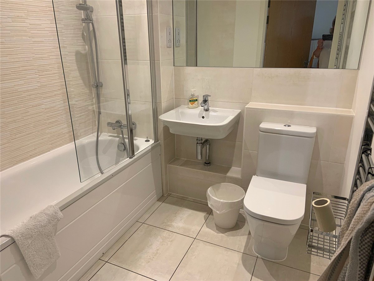 2 bedroom Flat, Midland Road, Bath, BA2 - , Image 3
